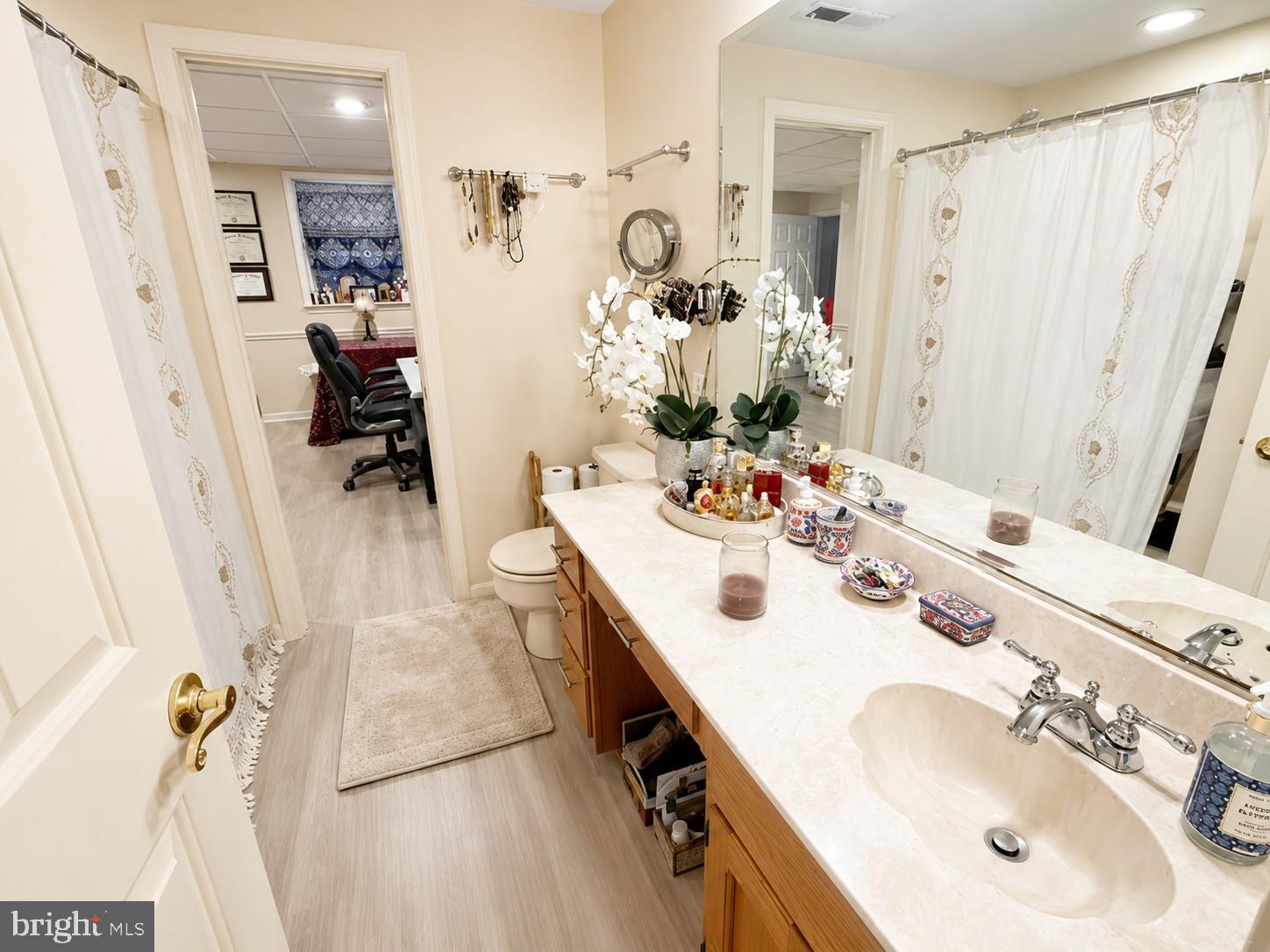 8809 DOVE DRIVE