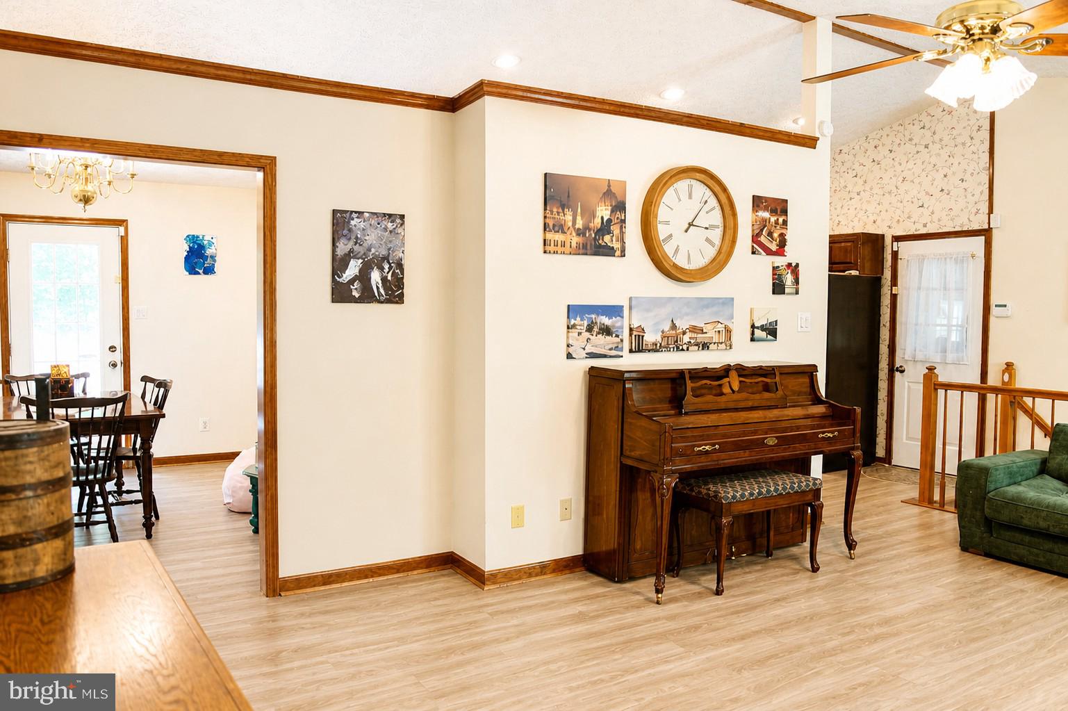 8809 DOVE DRIVE