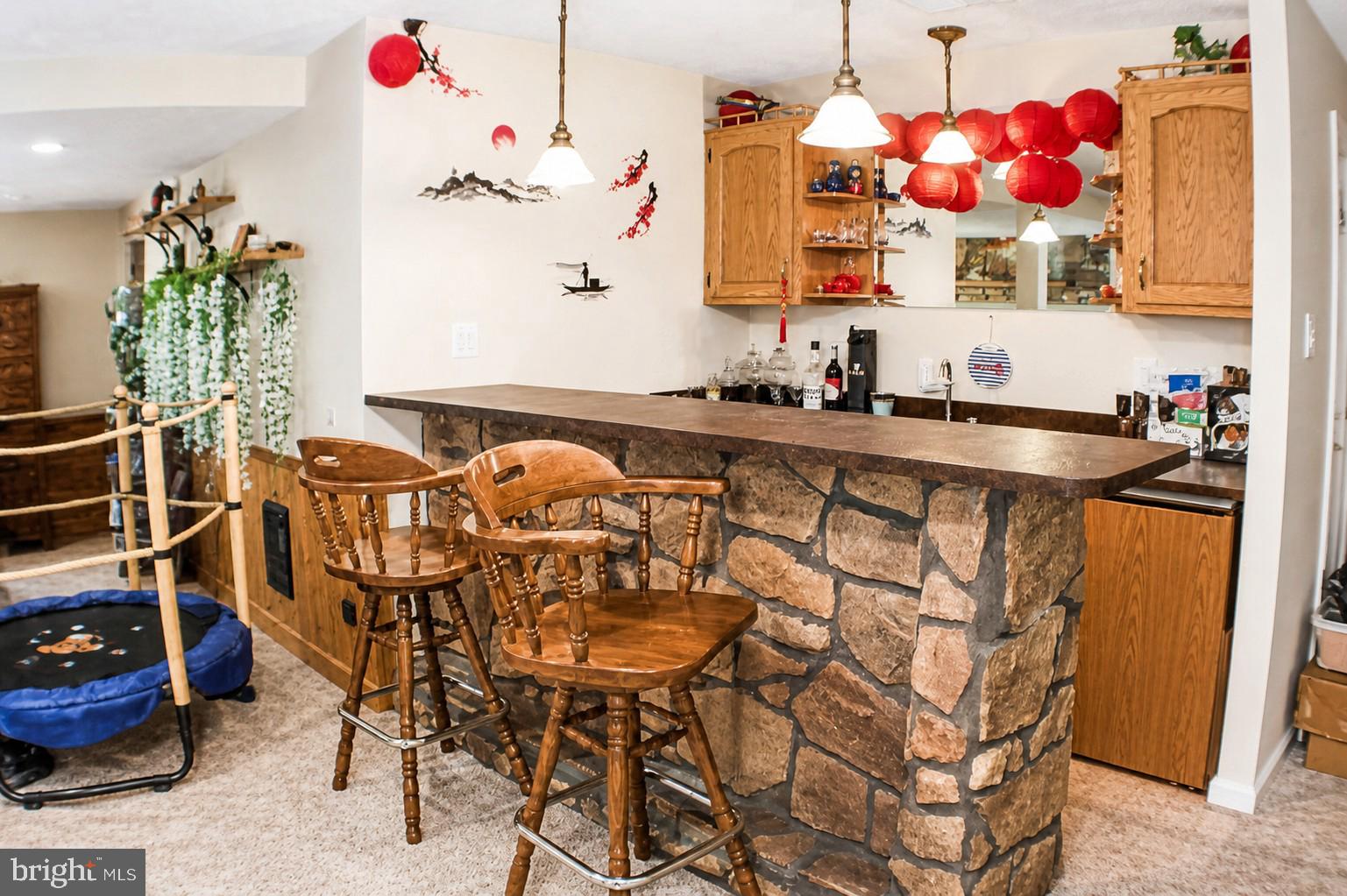 8809 DOVE DRIVE