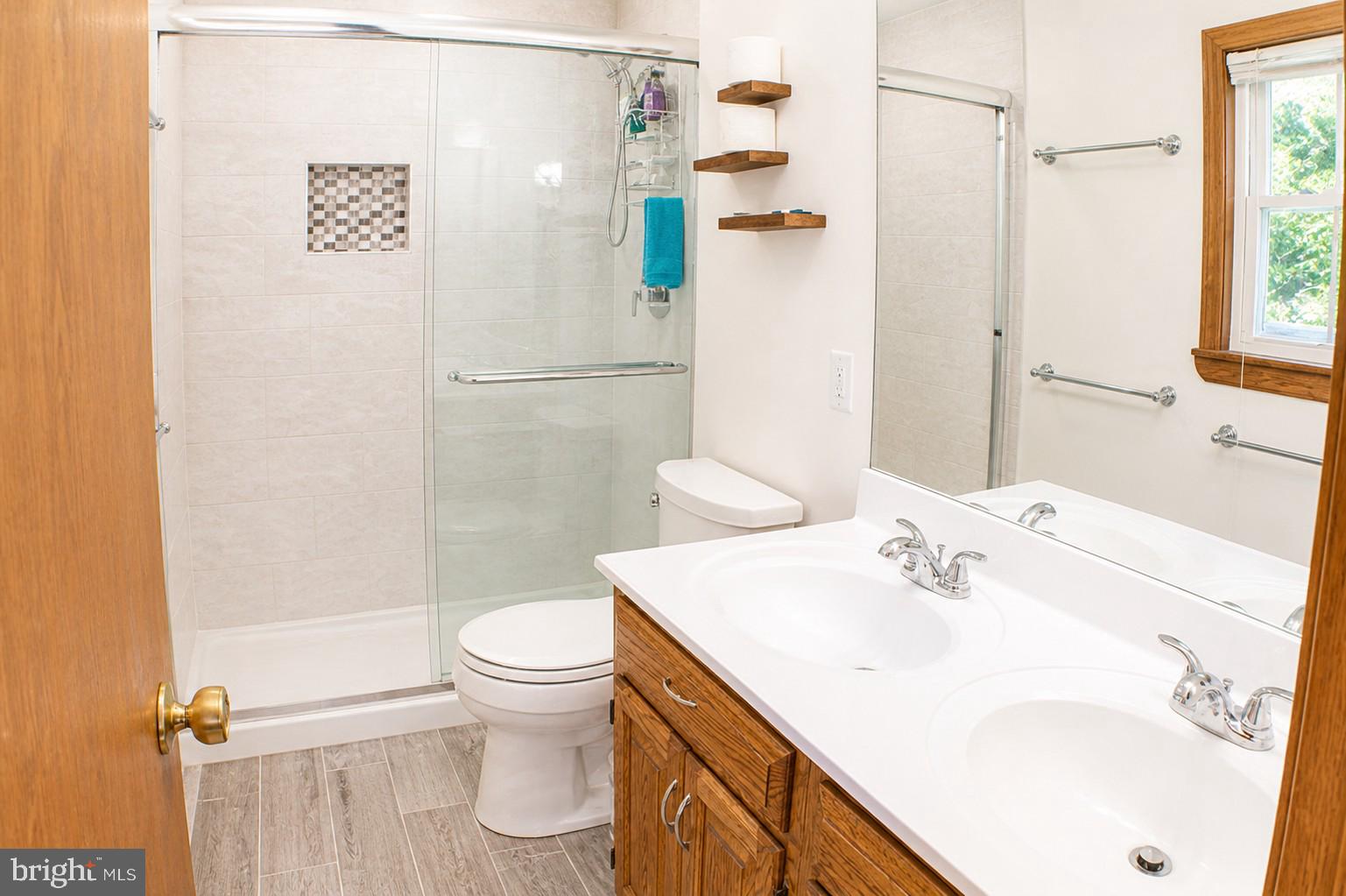8809 DOVE DRIVE