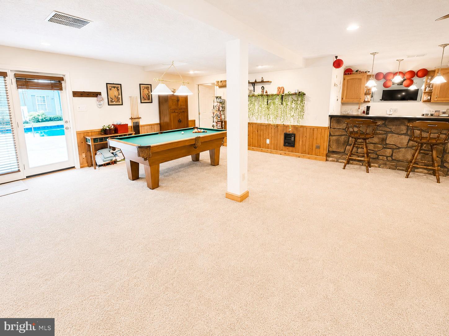 8809 DOVE DRIVE