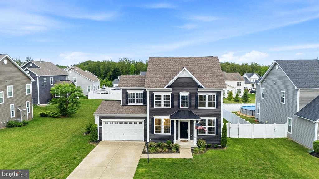 2413 BELDEN LANE