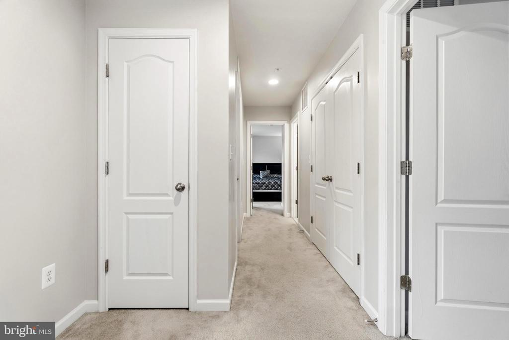 2413 BELDEN LANE