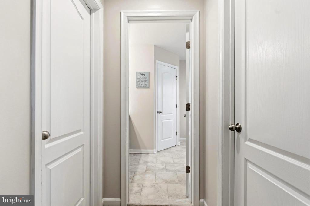 2413 BELDEN LANE