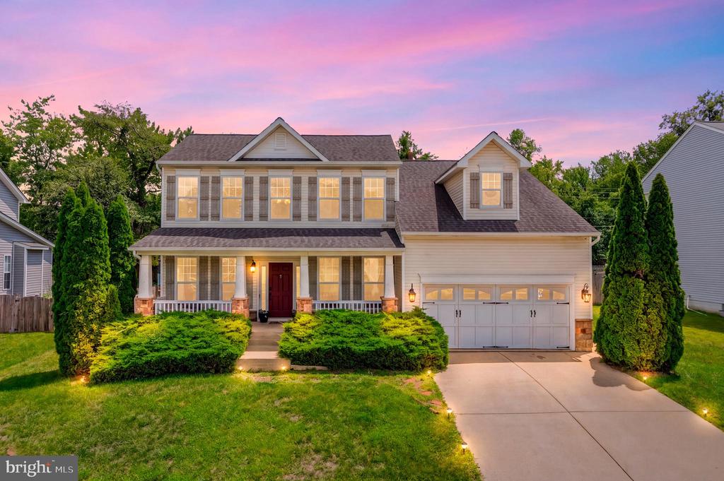 1004 GLEN OAK COURT