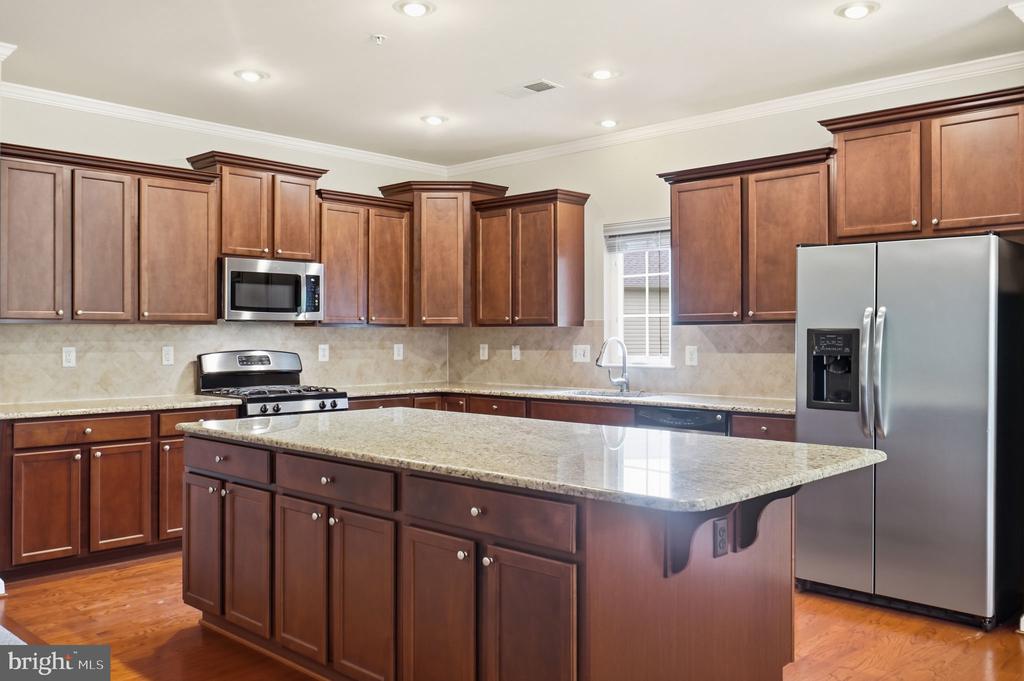 4873 PEPPERWOOD COURT