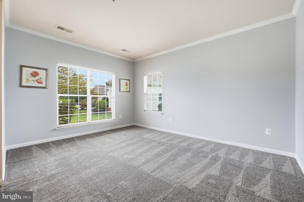 4873 PEPPERWOOD COURT