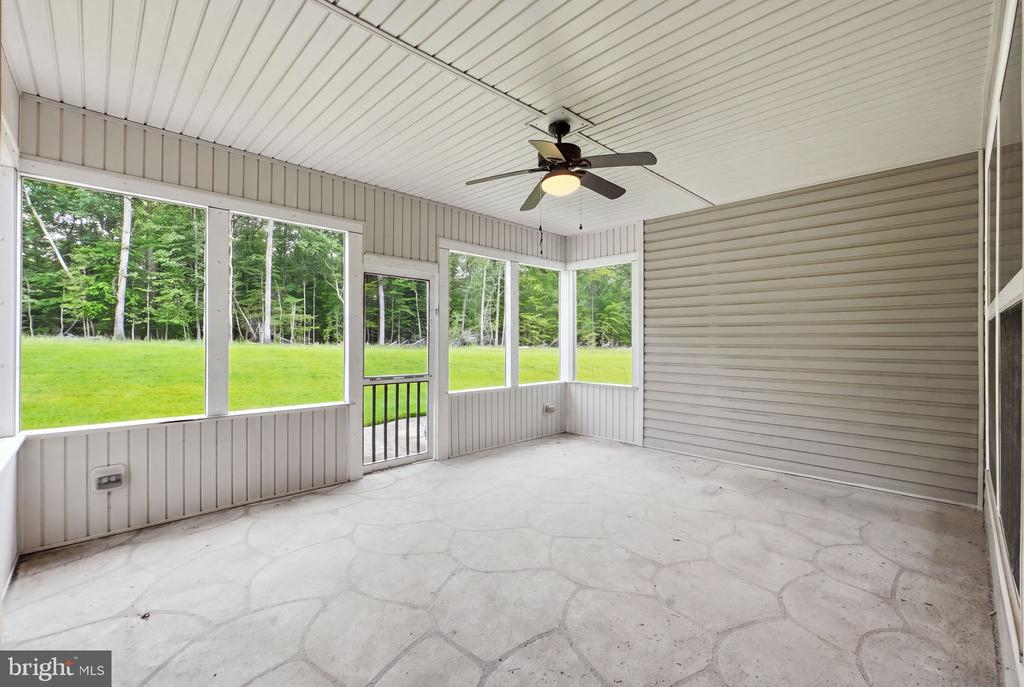 4873 PEPPERWOOD COURT
