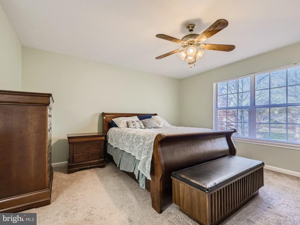 542 CROSSBRIDGE DRIVE