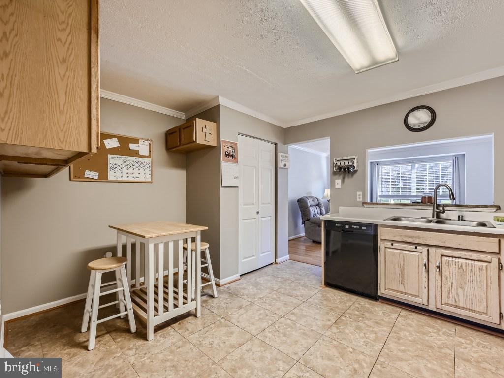 542 CROSSBRIDGE DRIVE