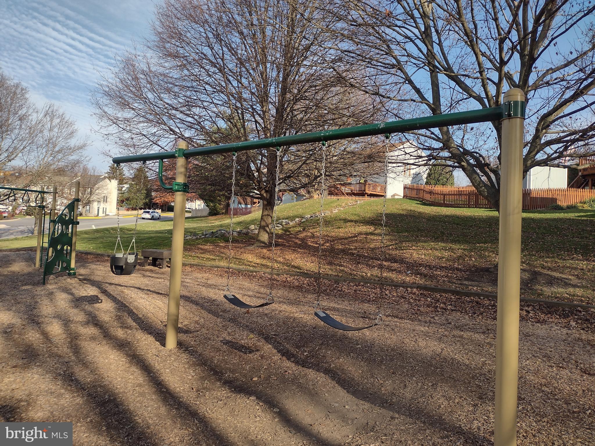 542 CROSSBRIDGE DRIVE