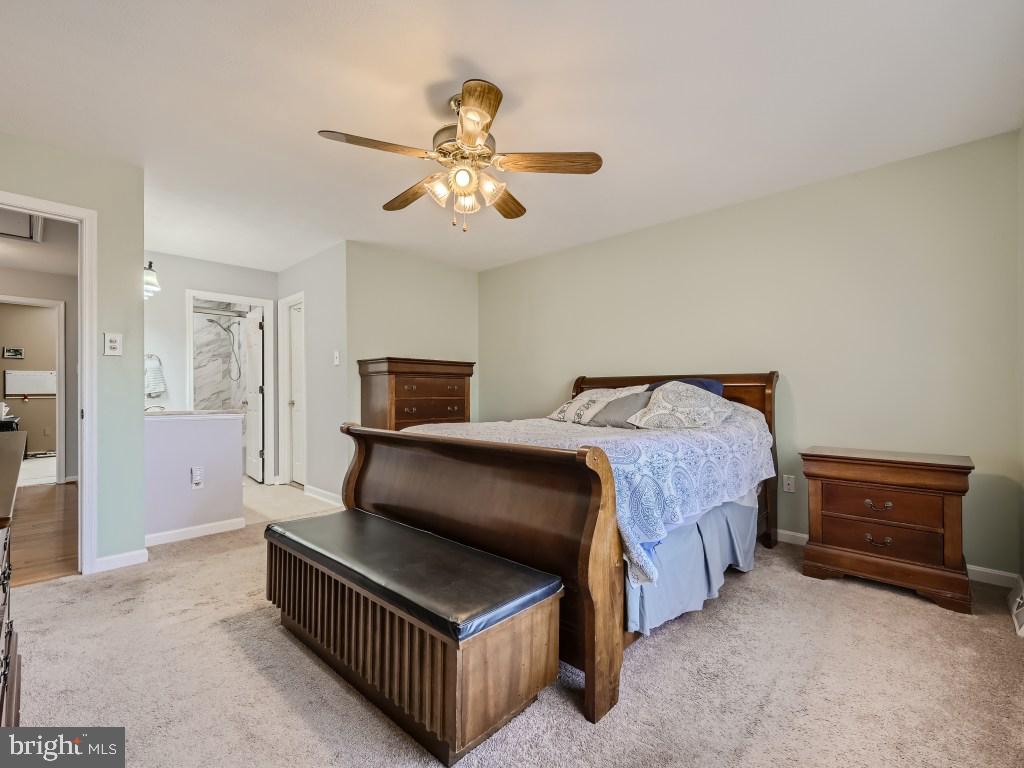 542 CROSSBRIDGE DRIVE