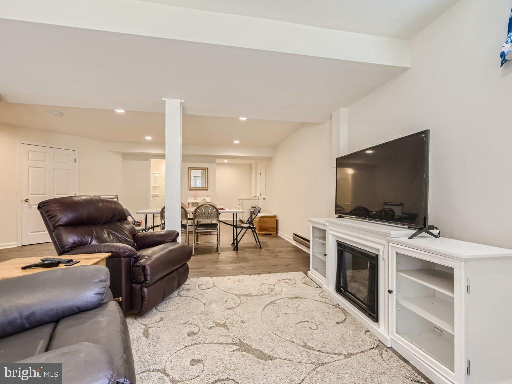 542 CROSSBRIDGE DRIVE