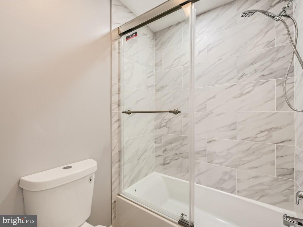 542 CROSSBRIDGE DRIVE