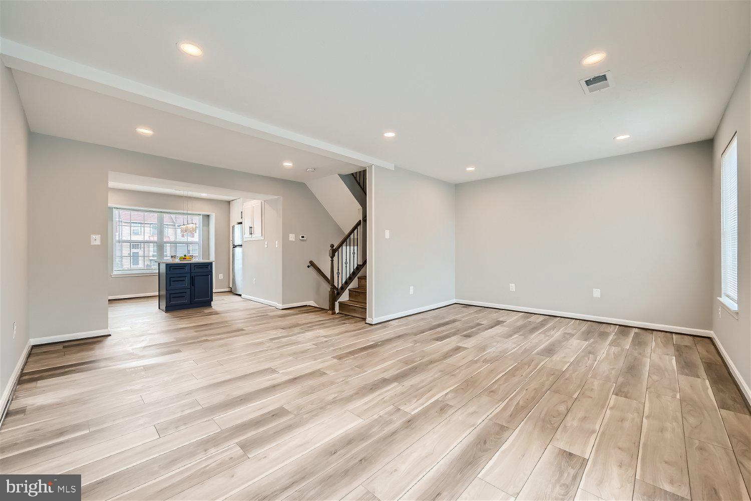 446 SPALDING COURT