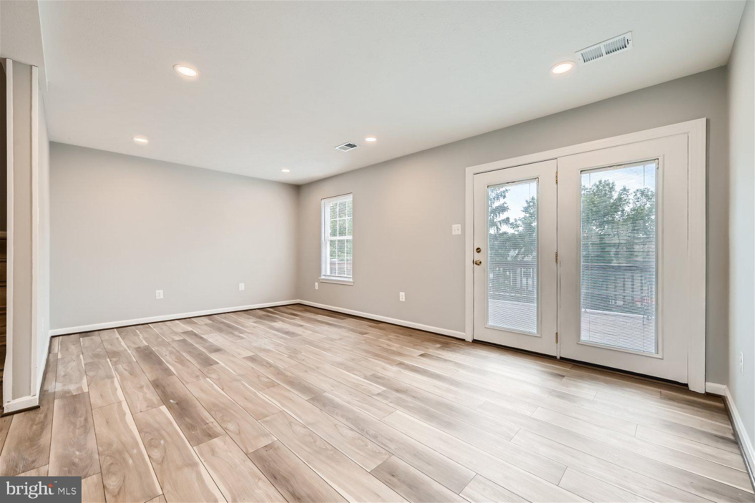 446 SPALDING COURT