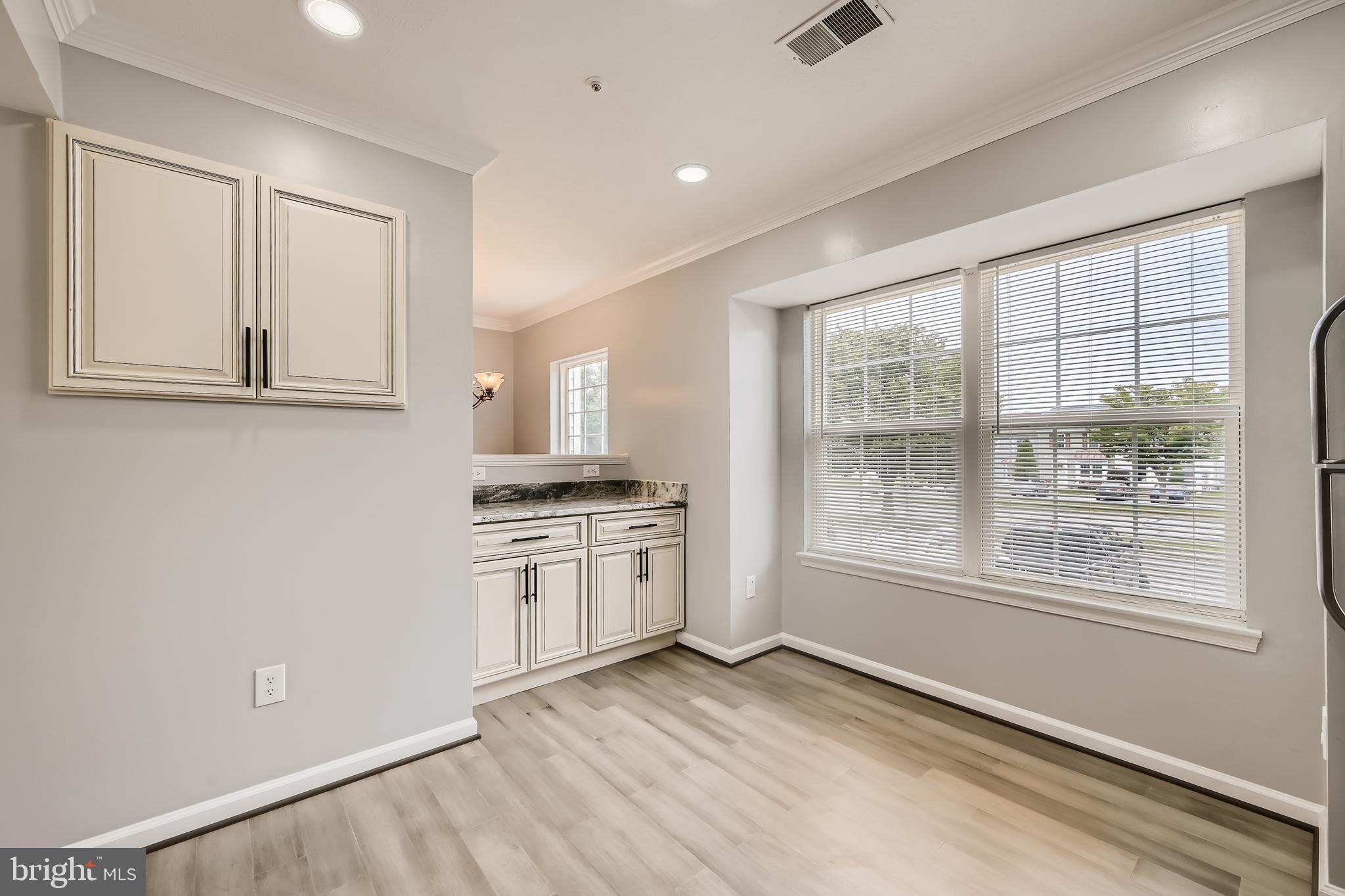 678 BOXWOOD DRIVE
