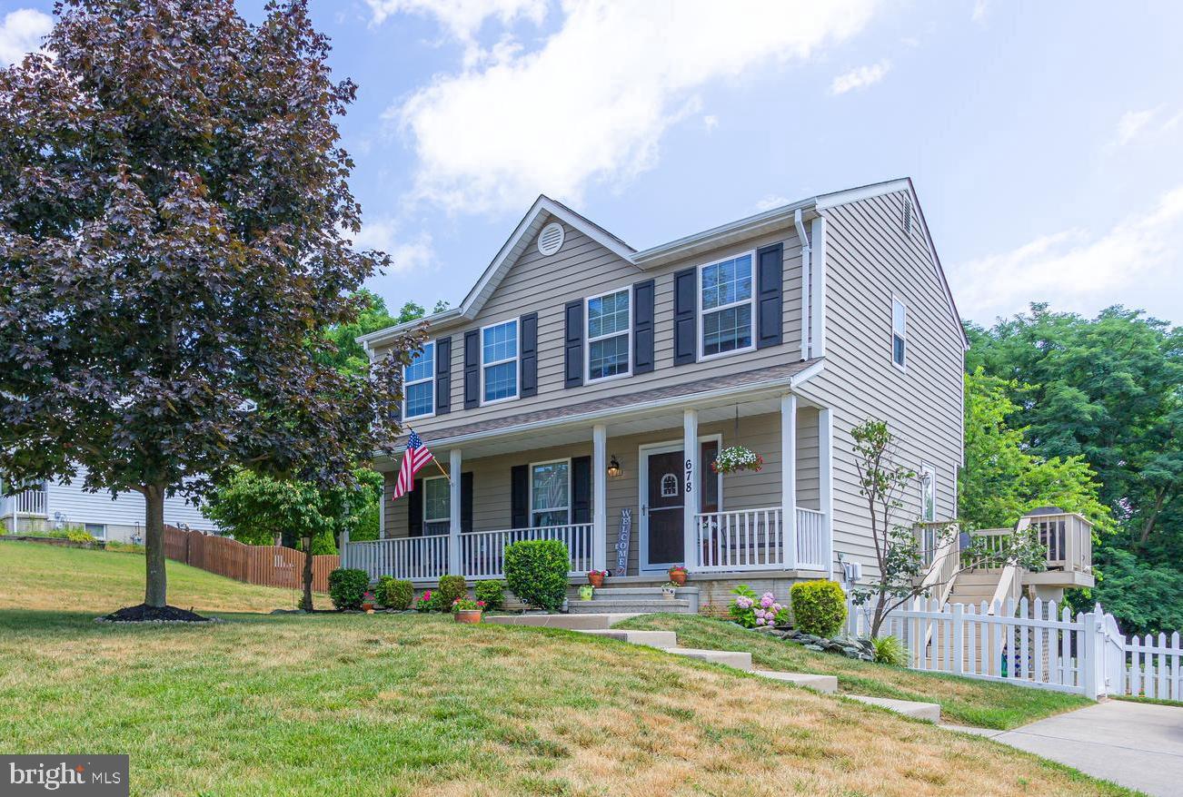 678 WINDSOR DRIVE