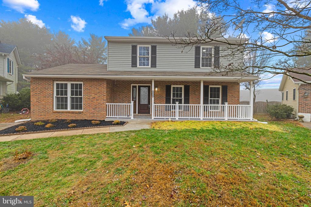 808 TRAPPER COURT