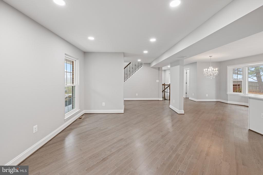 808 TRAPPER COURT