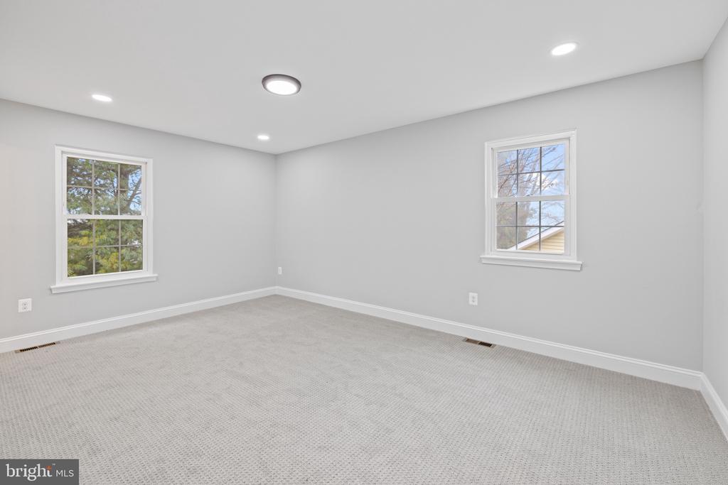 808 TRAPPER COURT