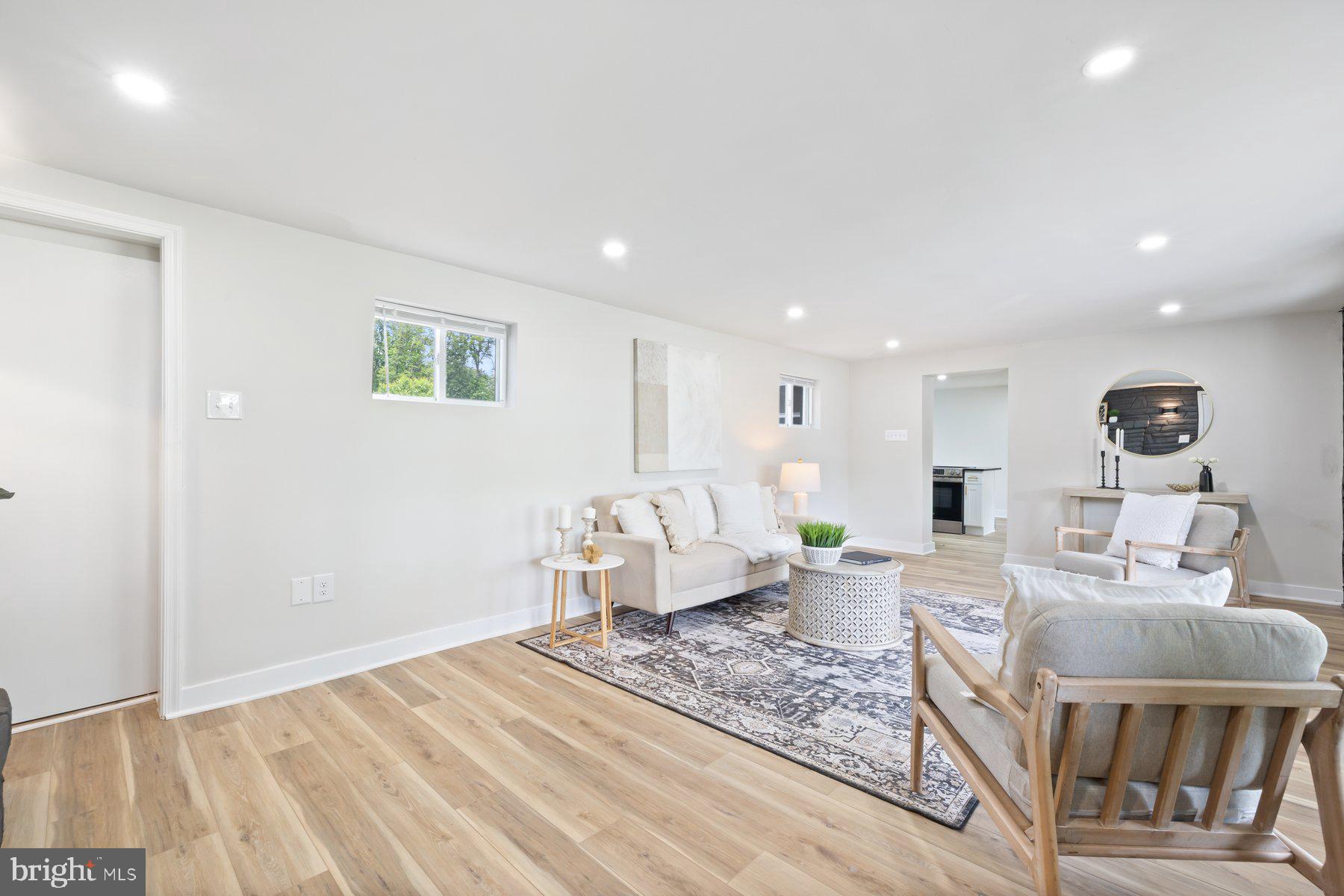 1024 CHERRYTOWN ROAD