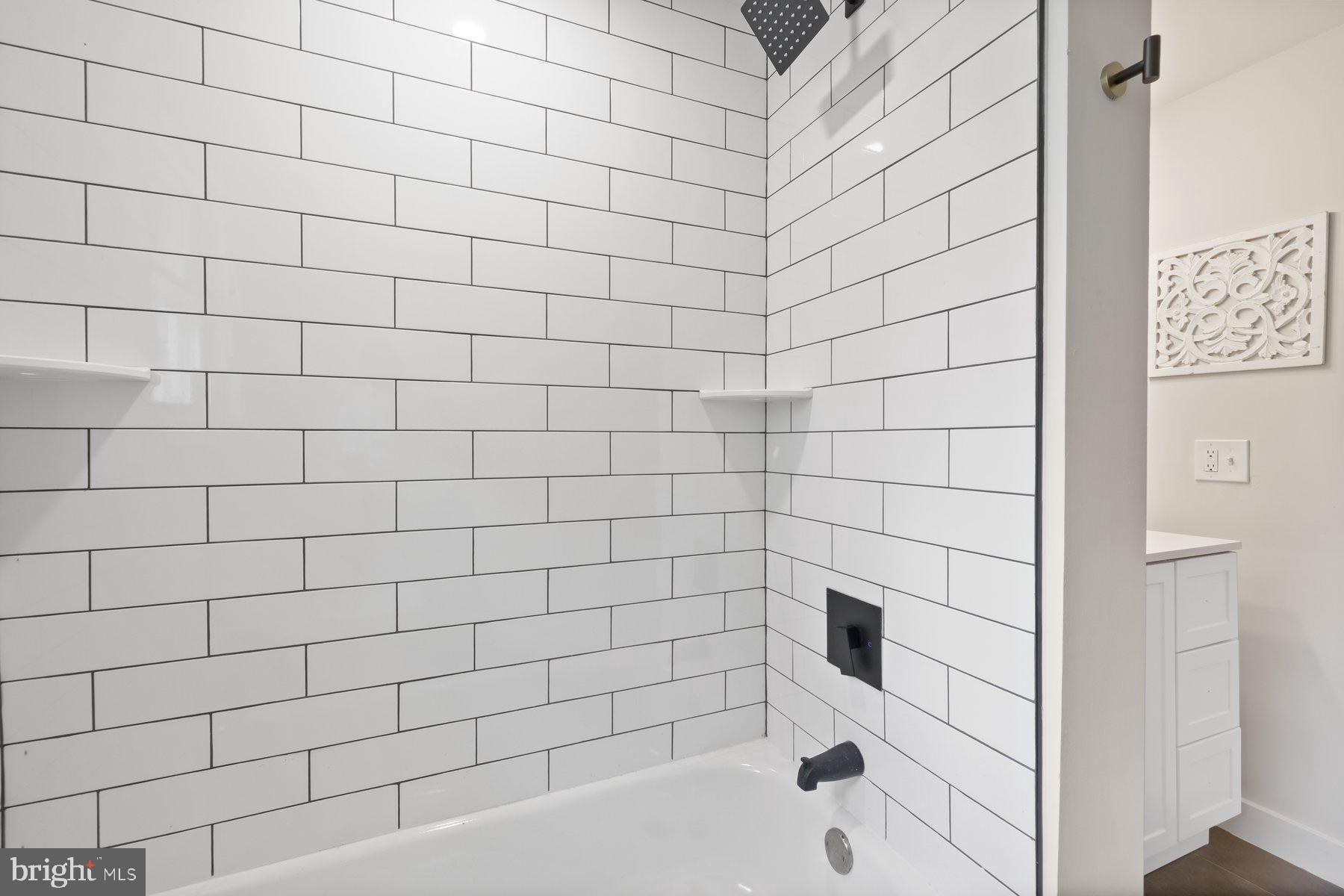 1024 CHERRYTOWN ROAD