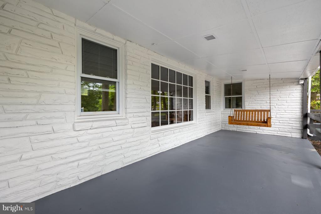 1024 CHERRYTOWN ROAD