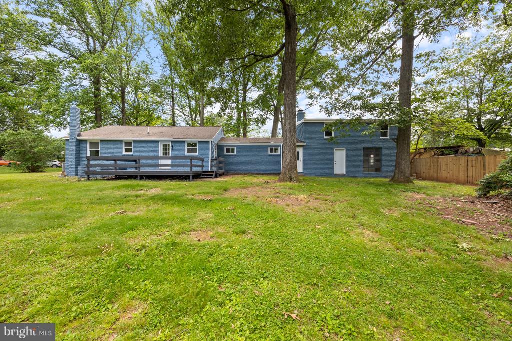 1024 CHERRYTOWN ROAD