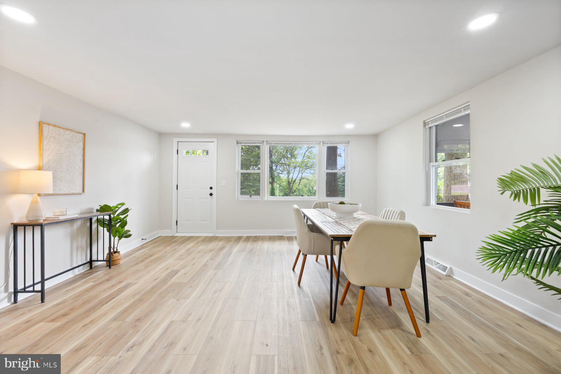 1024 CHERRYTOWN ROAD