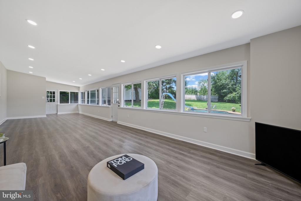 108 TAFT TERRACE