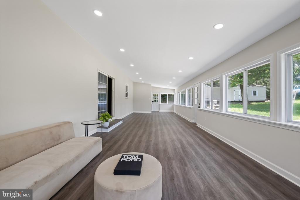 108 TAFT TERRACE