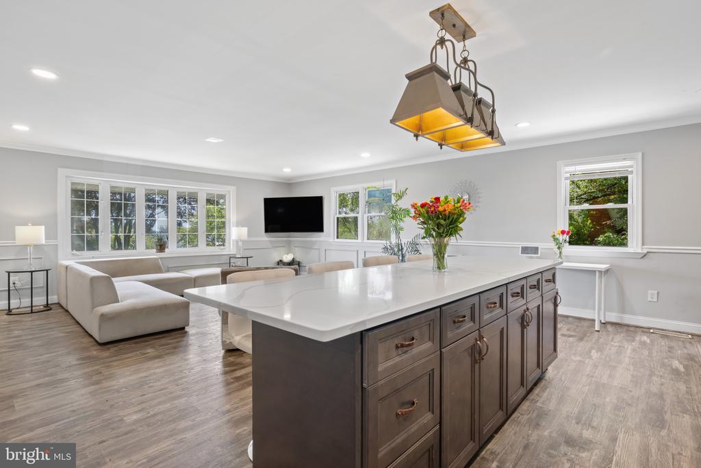 108 TAFT TERRACE