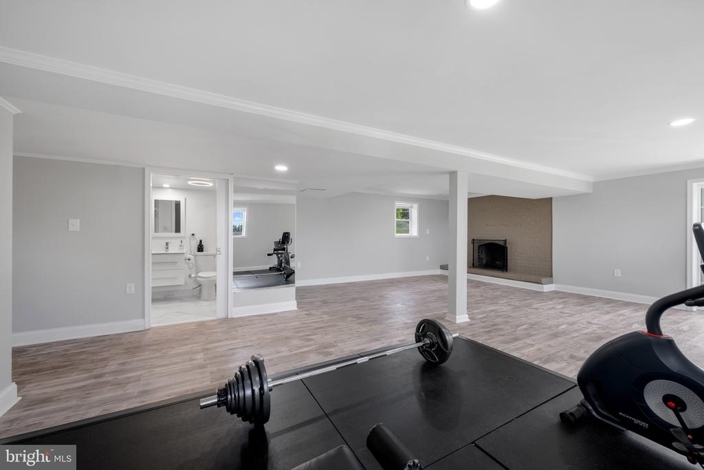 108 TAFT TERRACE