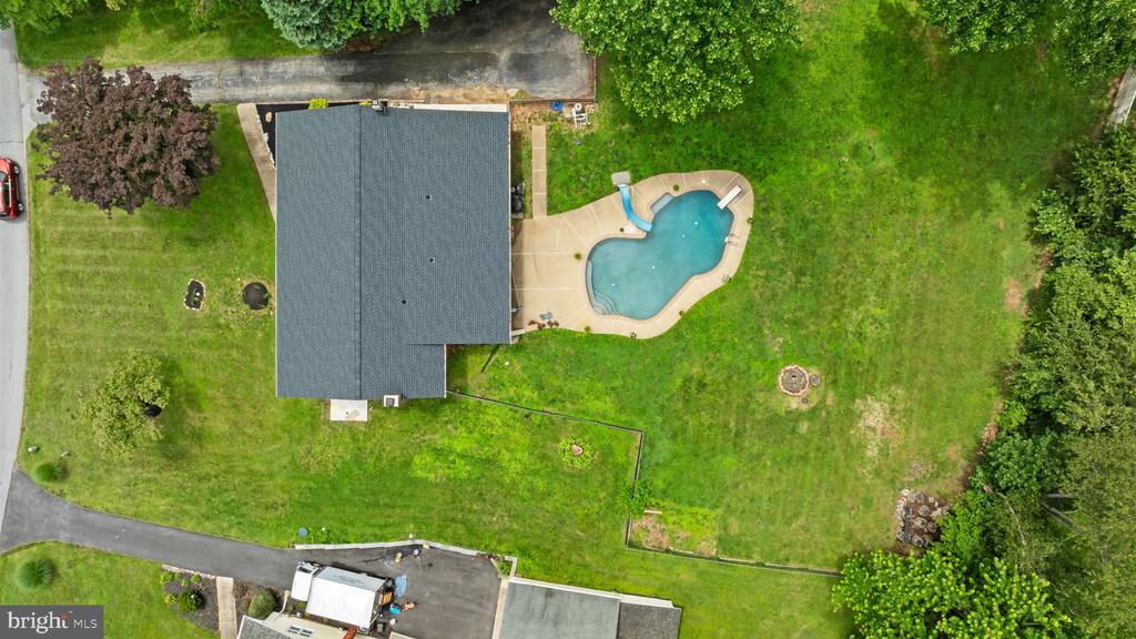108 TAFT TERRACE