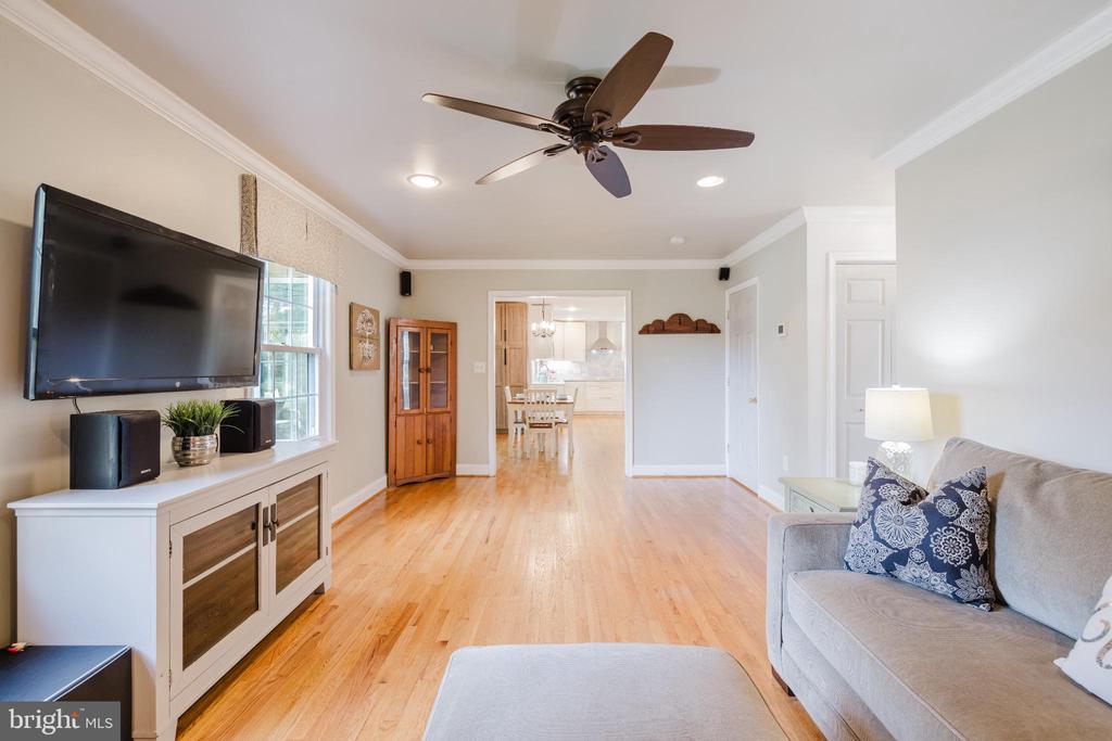 302 AVALON LANE