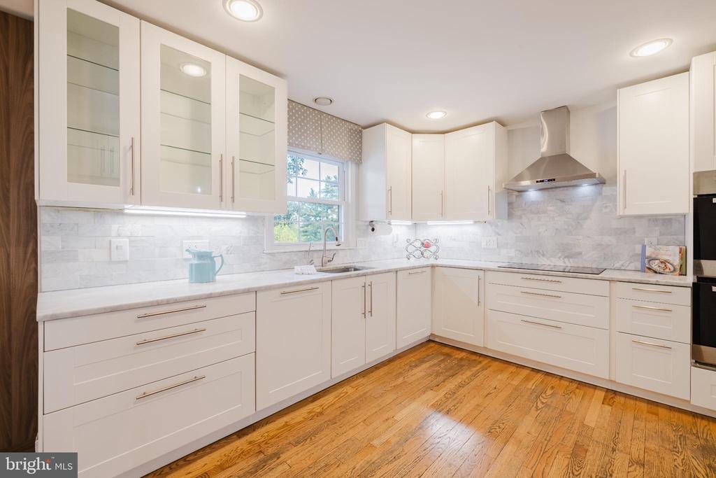 302 AVALON LANE