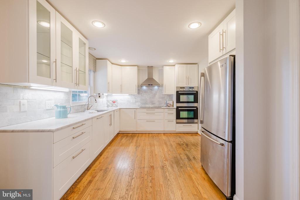 302 AVALON LANE