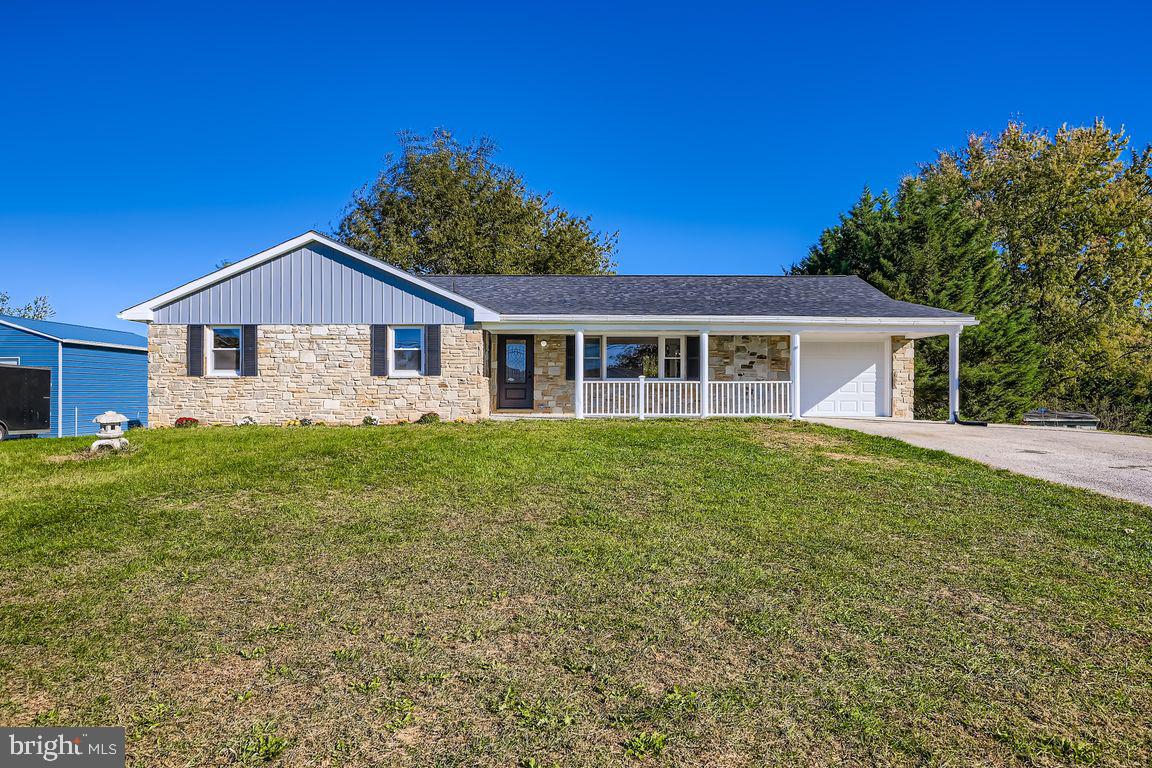 1217 RANDOM RIDGE ROAD