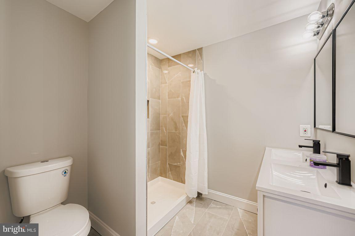 1217 RANDOM RIDGE ROAD