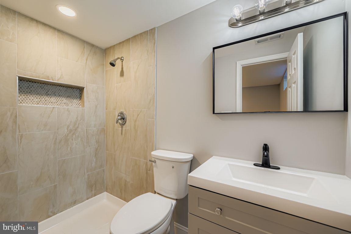 1217 RANDOM RIDGE ROAD