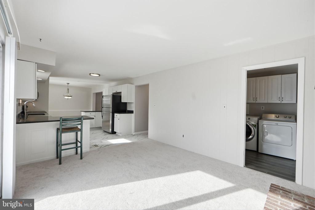 2315 SANDEL LANE