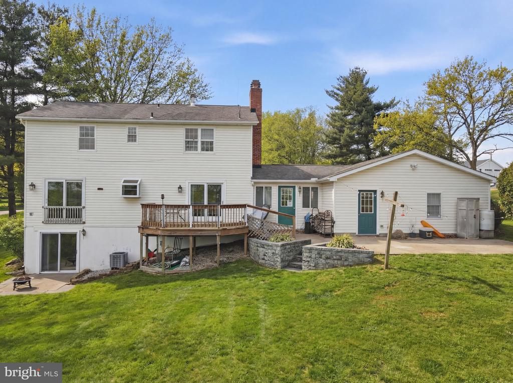 2315 SANDEL LANE