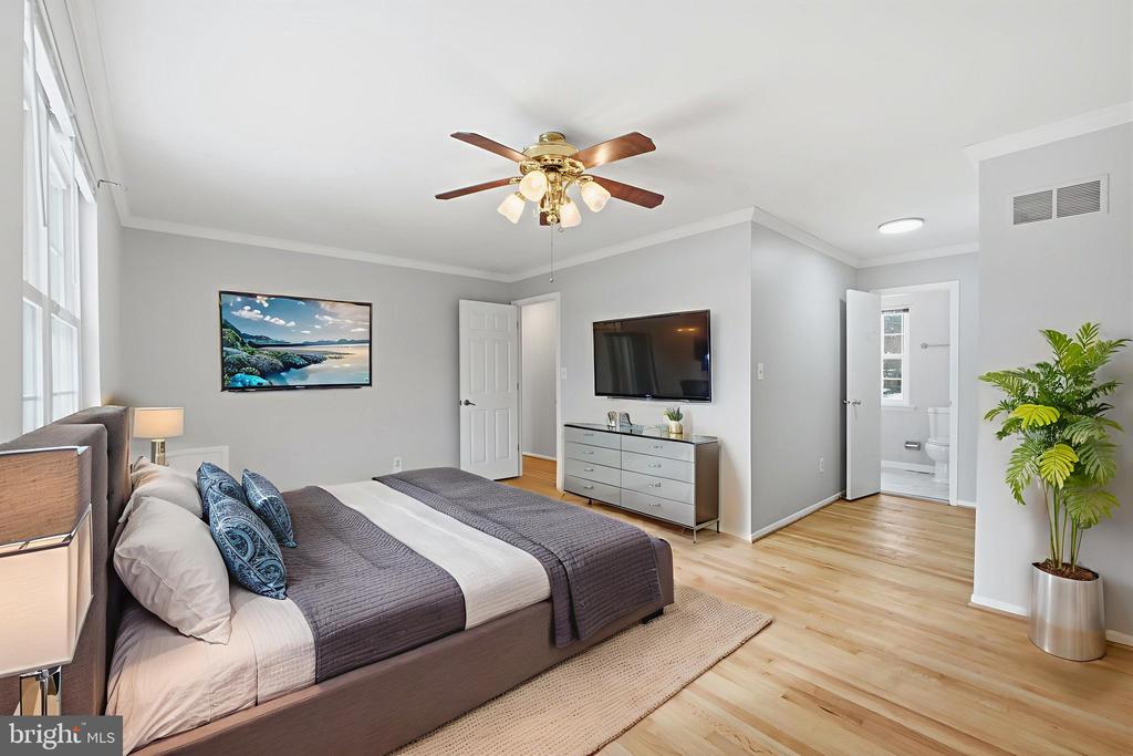 2315 SANDEL LANE