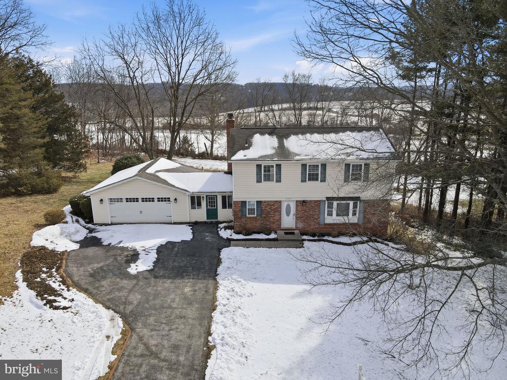 2315 SANDEL LANE