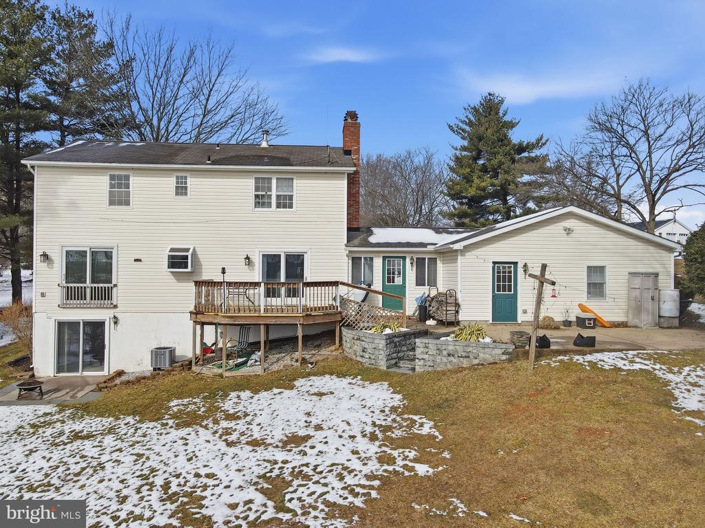 2315 SANDEL LANE