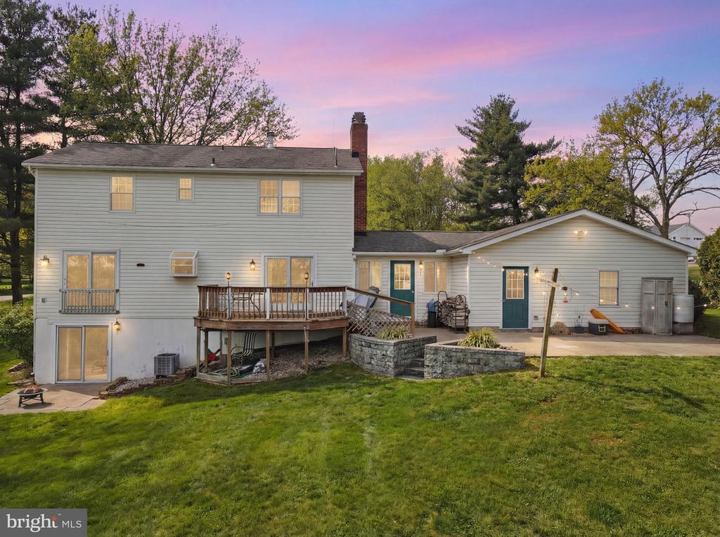 2315 SANDEL LANE