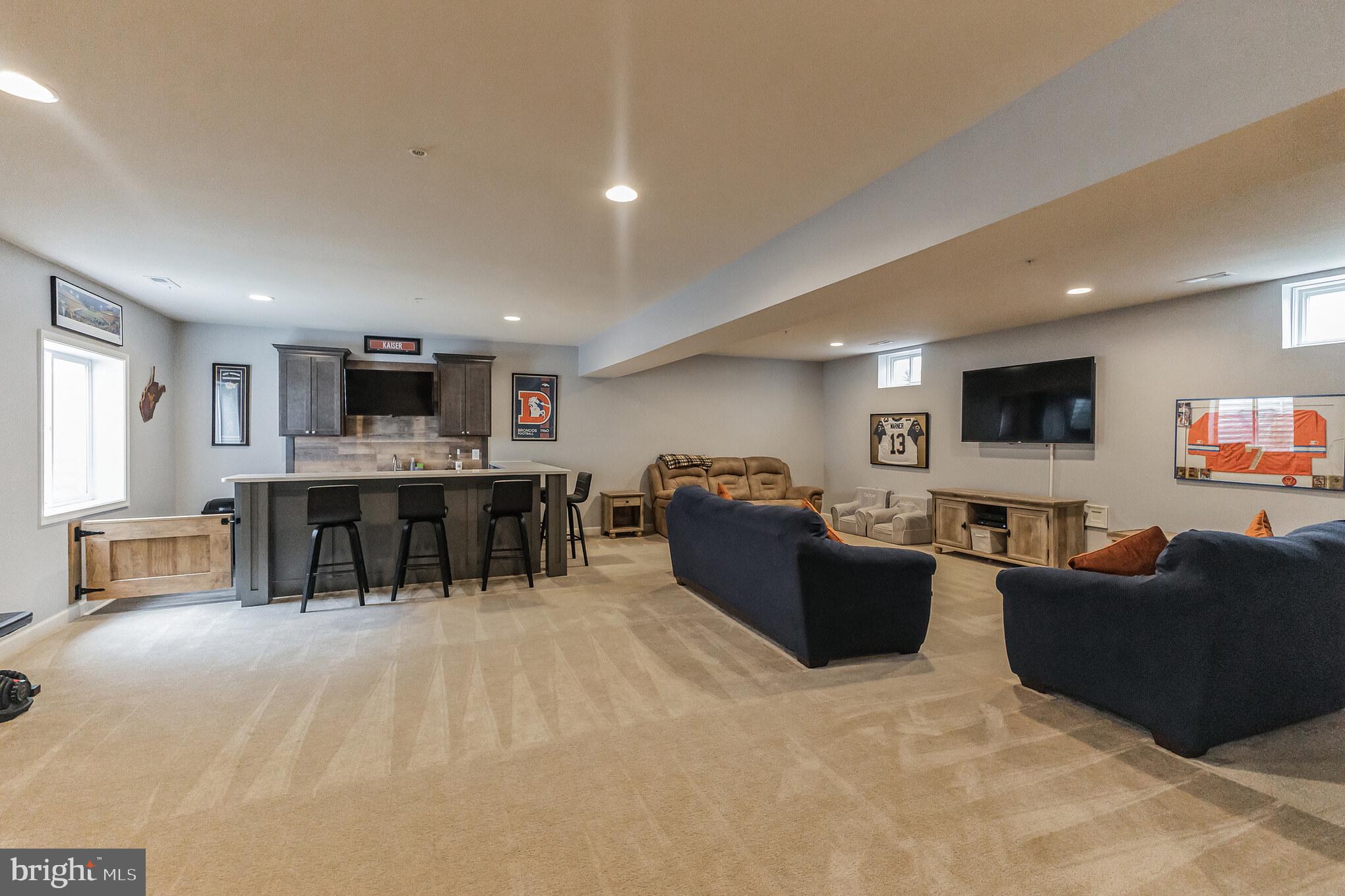 4347 LANDSDALE BOULEVARD