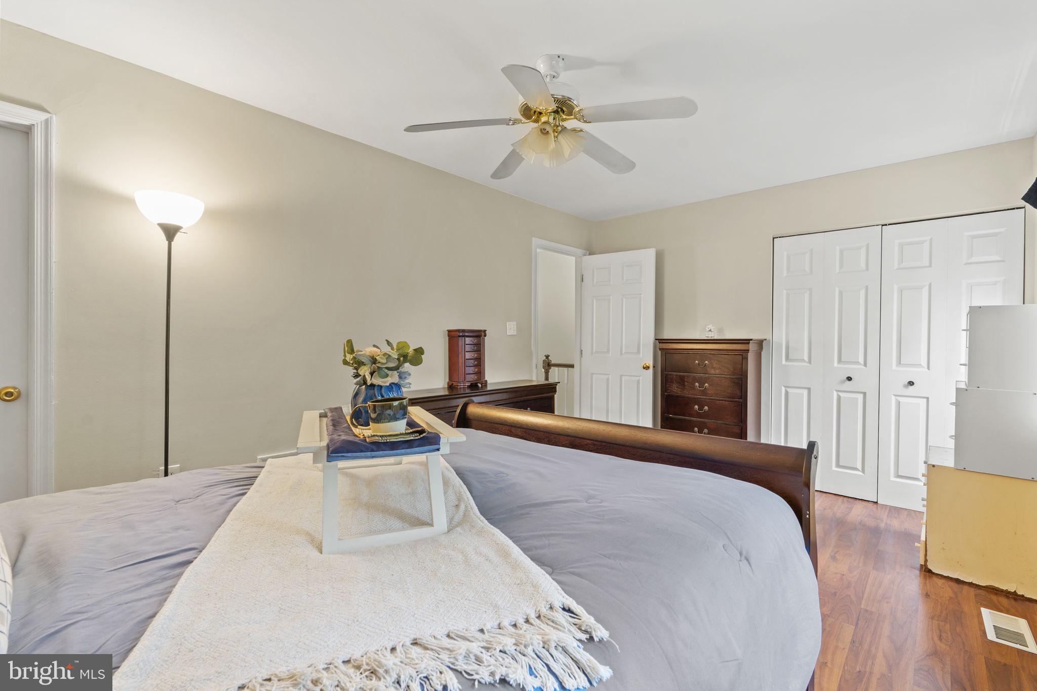 430 SHANNON COURT