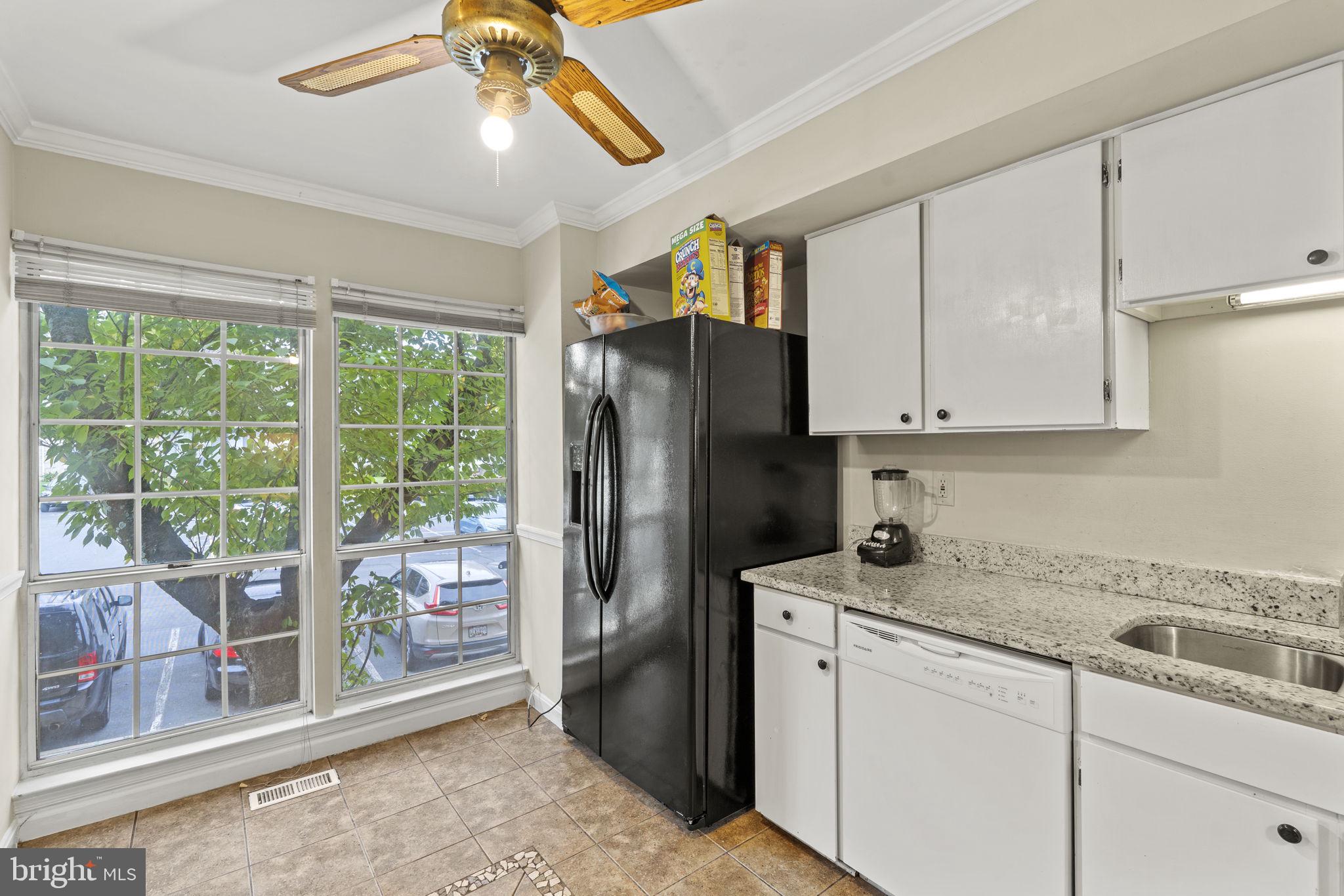 430 SHANNON COURT